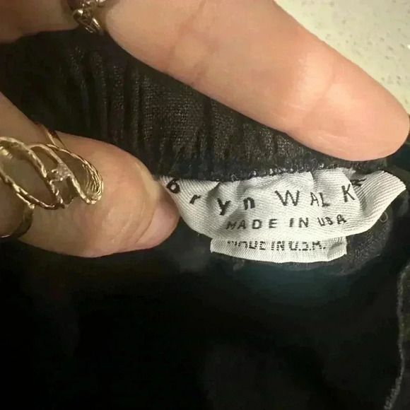 Bryn Walker Black 100% Linen Flat Front Capri Pants Black Sz 2XS XXS - Picture 4 of 5